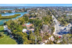 4237 HIGEL AVENUE, SARASOTA, FL 34242 - MLS#MFRA4686838