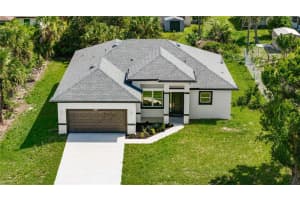 18097 COCHRAN BOULEVARD, PORT CHARLOTTE, FL 33948 - MLS#MFRA4686864