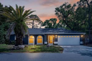 4644 HAMLETS GROVE DRIVE, SARASOTA, FL 34235 - MLS#MFRA4686910