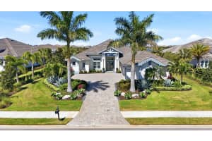 17115 SALERNO DRIVE, BRADENTON, FL 34202 - MLS#MFRA4686917