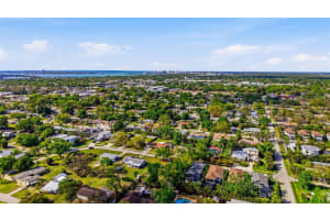 2320 FLORINDA STREET, SARASOTA, FL 34231 - MLS#MFRA4686978