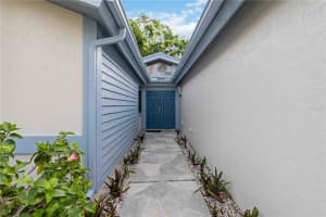 7795 PINE TRACE, SARASOTA, FL 34243 - MLS#MFRA4686991