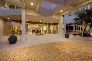 1800 BENJAMIN FRANKLIN DRIVE, SARASOTA, FL 34236 - MLS#MFRA4686994