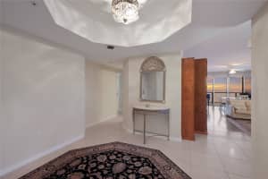 1800 BENJAMIN FRANKLIN DRIVE, SARASOTA, FL 34236 - MLS#MFRA4686994