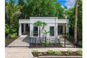 617 Madison Ct, SARASOTA