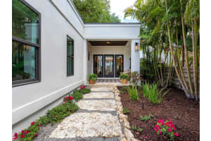 617 MADISON COURT, SARASOTA, FL 34236 - MLS#MFRA4687004