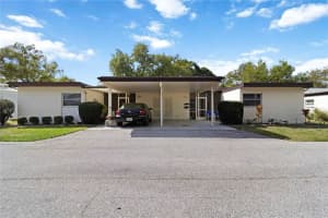 6215 GREEN VIEW CIRCLE, SARASOTA, FL 34231 - MLS#MFRA4687043