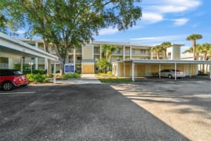 433 Cerromar Ln #441, VENICE