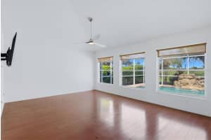 4921 THAMES LANE, SARASOTA, FL 34238 - MLS#MFRA4687129