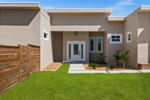 2311 SANDRALA DRIVE, SARASOTA, FL 34231 - MLS#MFRA4687185