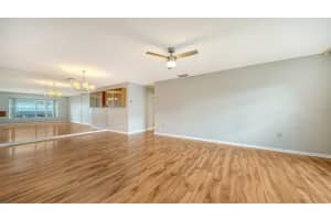 4103 CENTER GATE BOULEVARD, SARASOTA, FL 34233 - MLS#MFRA4687187