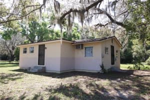 2024 DIXIE AVENUE, EUSTIS, FL 32726 - MLS#MFRA4687209