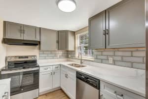 1122 84TH TERRACE, ST PETERSBURG, FL 33702 - MLS#MFRA4687277