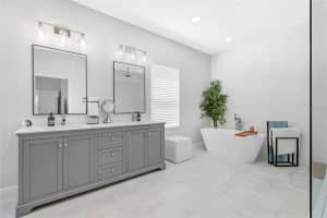 1735 LAKE VERONA CIRCLE, BRADENTON, FL 34211 - MLS#MFRA4687293