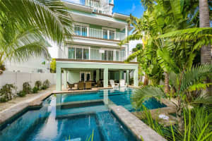 336 AVENIDA DE MAYO, SARASOTA, FL 34242 - MLS#MFRA4687301