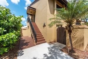 5656 Ashton Lake Dr #5656, SARASOTA