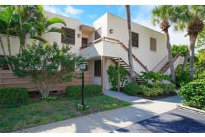 183 Pineneedle Dr, BRADENTON