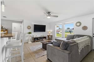 395 GULF BREEZE BOULEVARD, VENICE, FL 34293 - MLS#MFRA4687394