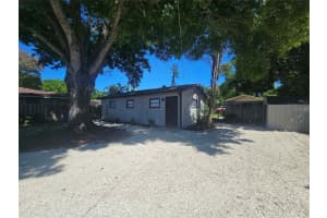 2403 21ST AVENUE, BRADENTON, FL 34205 - MLS#MFRA4687449