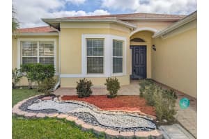 6507 37TH STREET, SARASOTA, FL 34243 - MLS#MFRA4687469