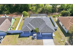 8421 COUNTRY PARK WAY, SARASOTA, FL 34243 - MLS#MFRA4687482