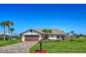 4831 GREENCROFT ROAD, SARASOTA, FL 34235 - MLS#MFRA4687508