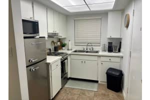 3700 OSPREY AVENUE, SARASOTA, FL 34239 - MLS#MFRA4687532