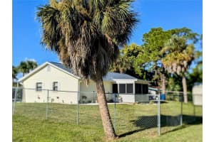 820 COCONUT ROAD, VENICE, FL 34293 - MLS#MFRA4687534