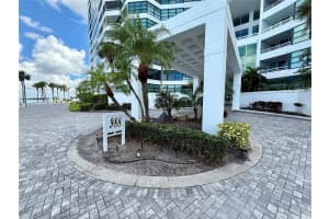 988 BLVD OF THE ARTS BOULEVARD, SARASOTA, FL 34236 - MLS#MFRA4687555