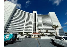 988 BLVD OF THE ARTS BOULEVARD, SARASOTA, FL 34236 - MLS#MFRA4687555