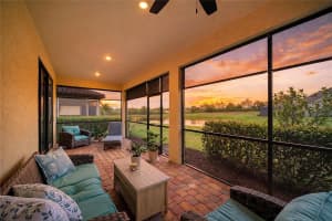 7013 HANOVER COURT, LAKEWOOD RANCH, FL 34202 - MLS#MFRA4687560