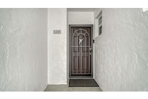 605 SUTTON PLACE, LONGBOAT KEY, FL 34228 - MLS#MFRA4687586