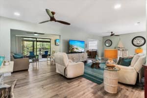 286 LAUREL HOLLOW DRIVE, NOKOMIS, FL 34275 - MLS#MFRA4687631