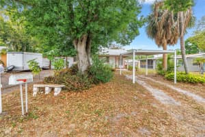 2334 PROSPECT STREET, SARASOTA, FL 34239 - MLS#MFRA4687637