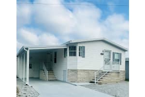 2305 BAY DRIVE, BRADENTON, FL 34207 - MLS#MFRA4687650