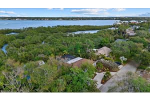 704 TROPICAL CIRCLE, SARASOTA, FL 34242 - MLS#MFRA4687678