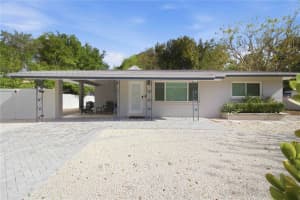 2545 BROWNING STREET, SARASOTA, FL 34237 - MLS#MFRA4687679