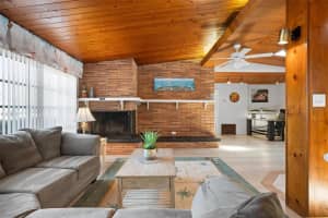 6201 6TH AVENUE, BRADENTON, FL 34209 - MLS#MFRA4687687