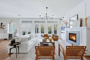 1686 NORTH DRIVE, SARASOTA, FL 34239 - MLS#MFRA4687696