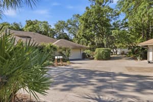 3351 THORNWOOD ROAD, SARASOTA, FL 34231 - MLS#MFRA4687754