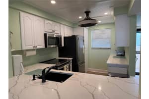 18304 GULF BOULEVARD, REDINGTON SHORES, FL 33708 - MLS#MFRA4687771