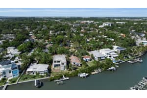 1040 SYLVAN DRIVE, SARASOTA, FL 34234 - MLS#MFRA4687776