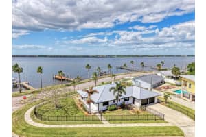 1822 RIVERSIDE DRIVE, BRADENTON, FL 34208 - MLS#MFRA4687798