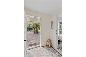 2915 LYNNHURST STREET, SARASOTA, FL 34239 - MLS#MFRA4687800