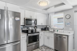 6154 MIDNIGHT PASS ROAD, SARASOTA, FL 34242 - MLS#MFRA4687809