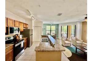 8341 38TH STREET CIRCLE, SARASOTA, FL 34243 - MLS#MFRA4687829