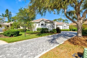 7857 WILTON CRESCENT CIRCLE, UNIVERSITY PARK, FL 34201 - MLS#MFRA4687834