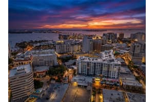 111 PINEAPPLE AVENUE, SARASOTA, FL 34236 - MLS#MFRA4687850