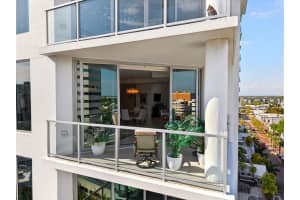 111 PINEAPPLE AVENUE, SARASOTA, FL 34236 - MLS#MFRA4687850