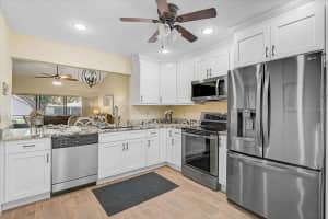 892 COUNTRY CLUB CIRCLE, VENICE, FL 34293 - MLS#MFRA4687901